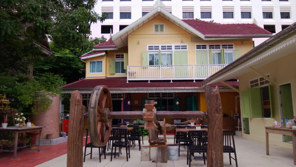 Panida Suite Hotel Bangkok Luaran gambar